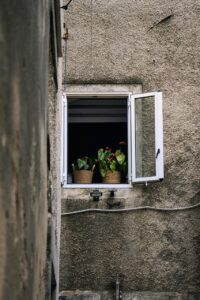 Como refrescar a casa gastando pouco